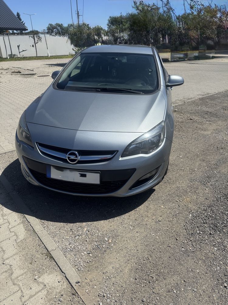Opel Astra j 1.7 cdti 2013