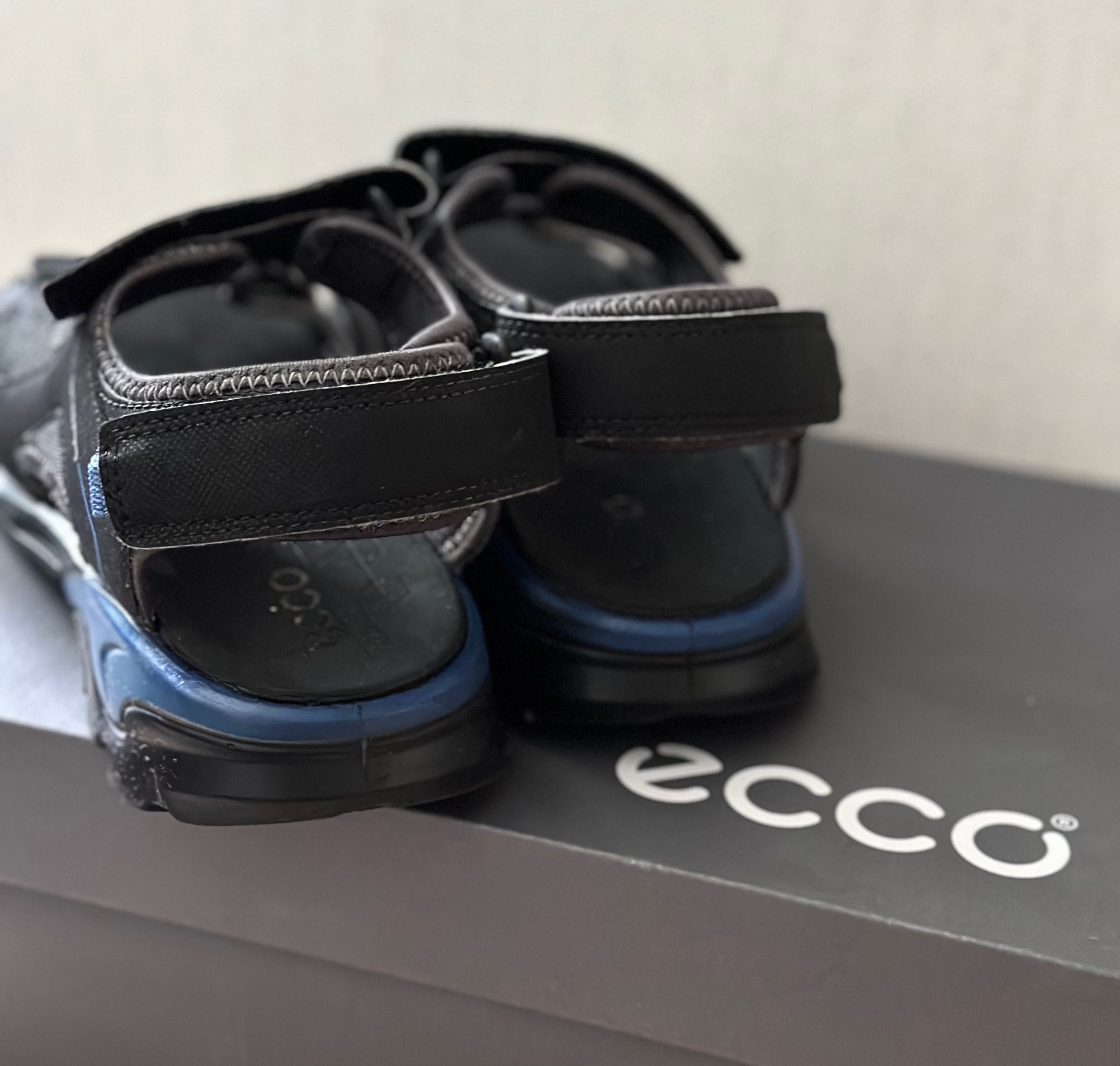 Босоножки ecco biom raft