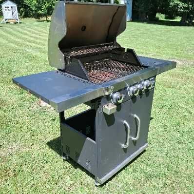 Sprzedam grill gazowy