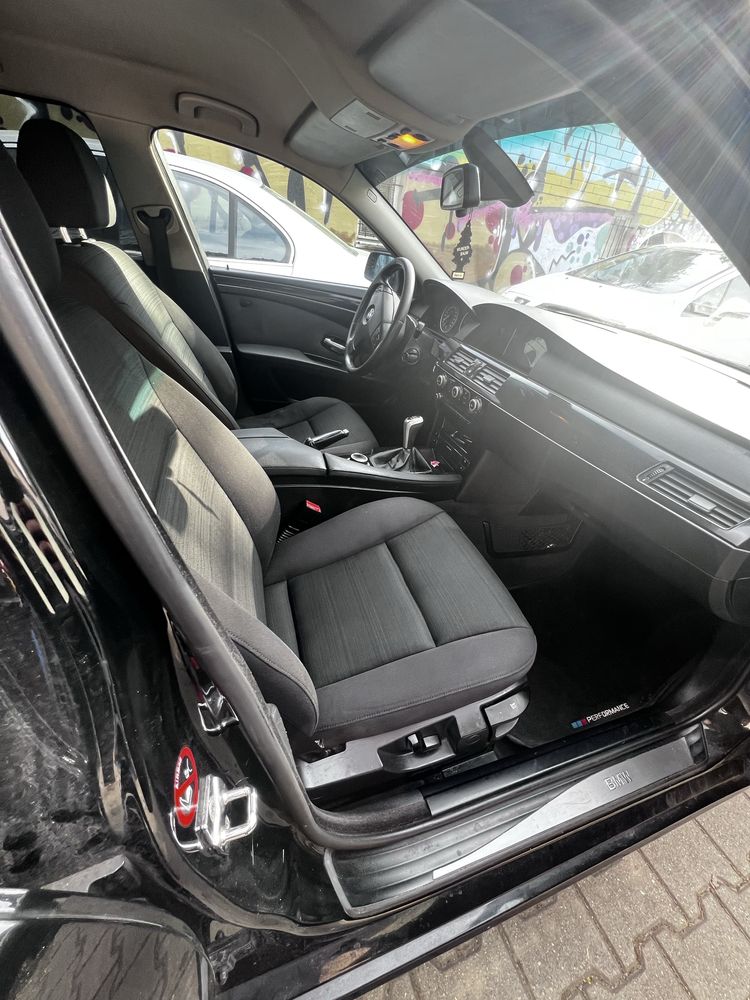 Bmw E61 520d 2.0d 163km lift Android Czarna LCI