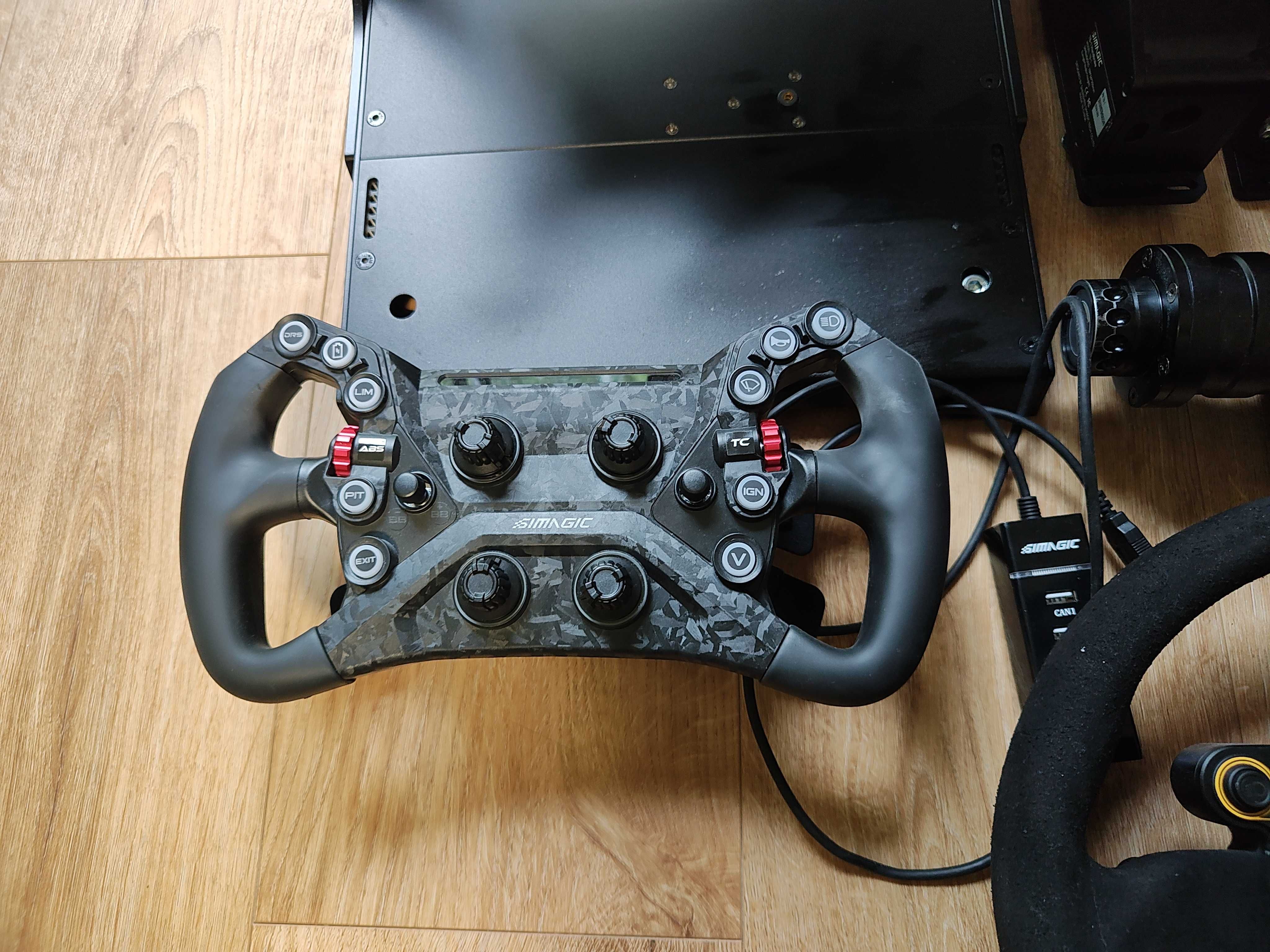 Simagic Alpha 10NM + GTS + GT Neo + P1000i Hydro + DS-8X + TB-1