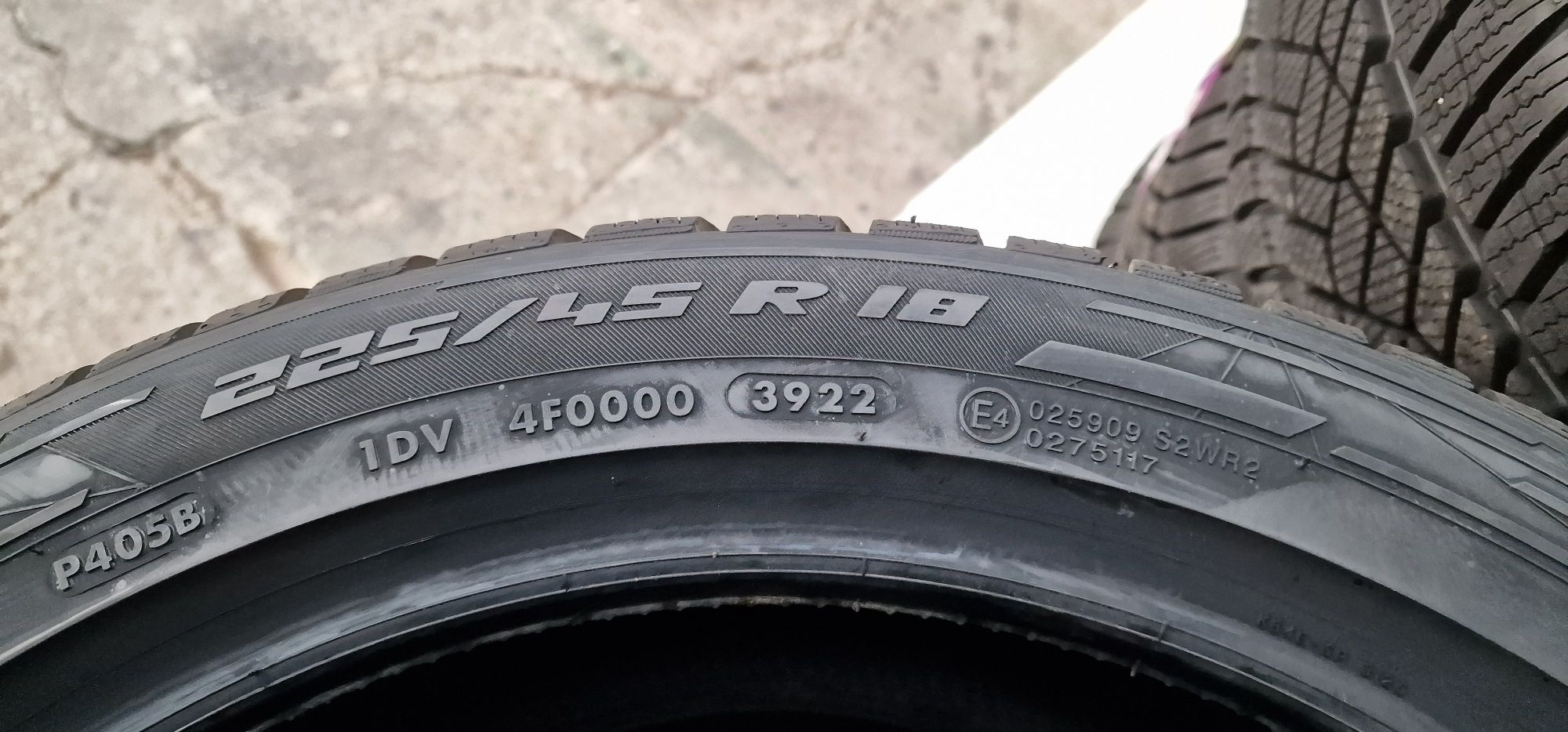 E22 4 x 225/45r18 Apollo Aspire XP Winter  95V XL nowe opony zimowe