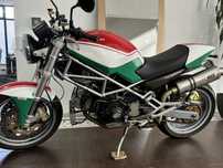 Ducati monster 900