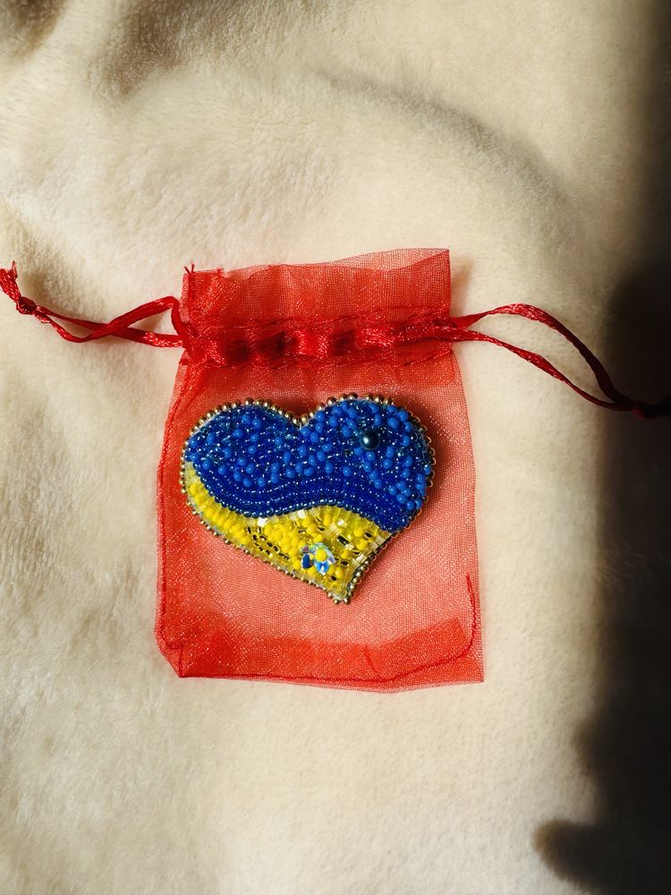 Broszka „Ukraińskie serce”