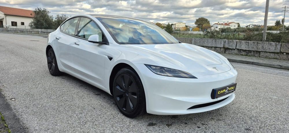Tesla Model 3 Tração Traseira