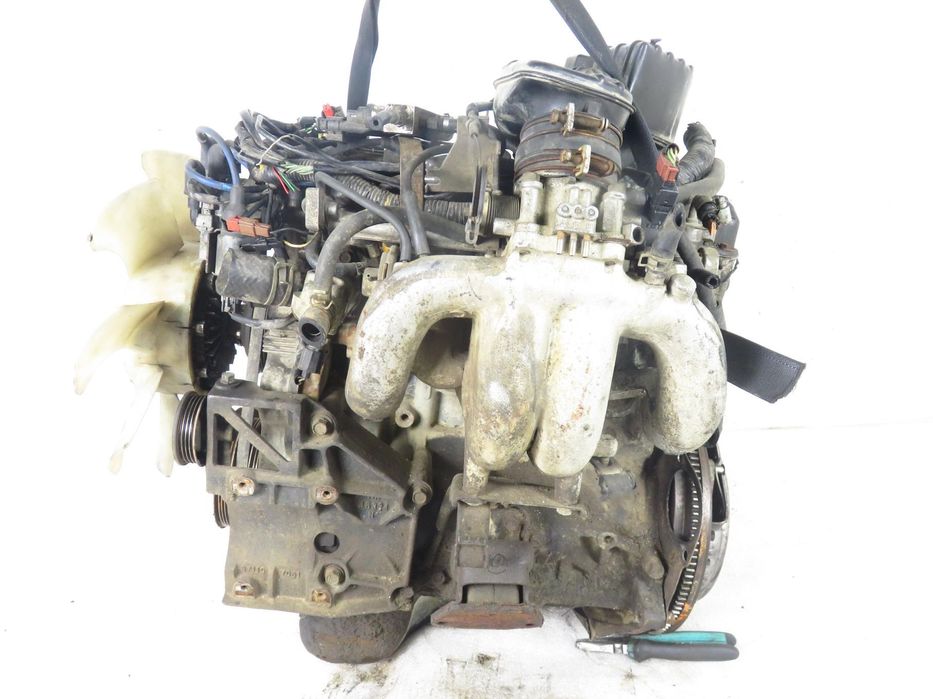 SILNIK MITSUBISHI L200 II 4G64 USZKODZONY