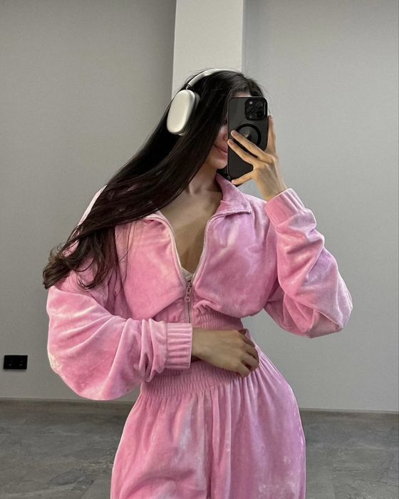 Велюровий жіночий костюм/ дуже зручний велюровий костюм