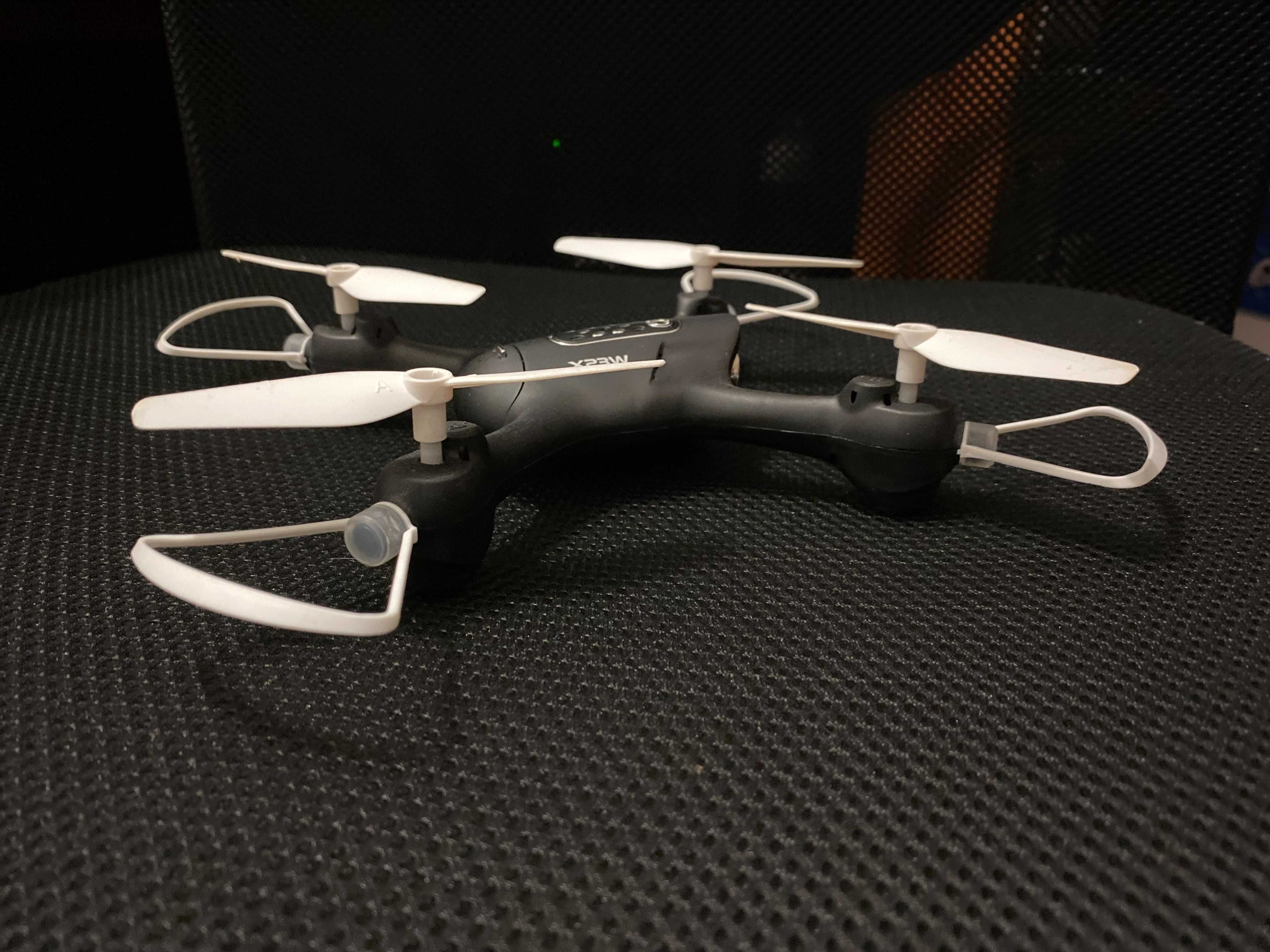 Drone Syma X23w com 2 baterias e 2 motores extra