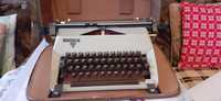Maszyna do pisania Łucznik 1303 sprawna, walizkowa