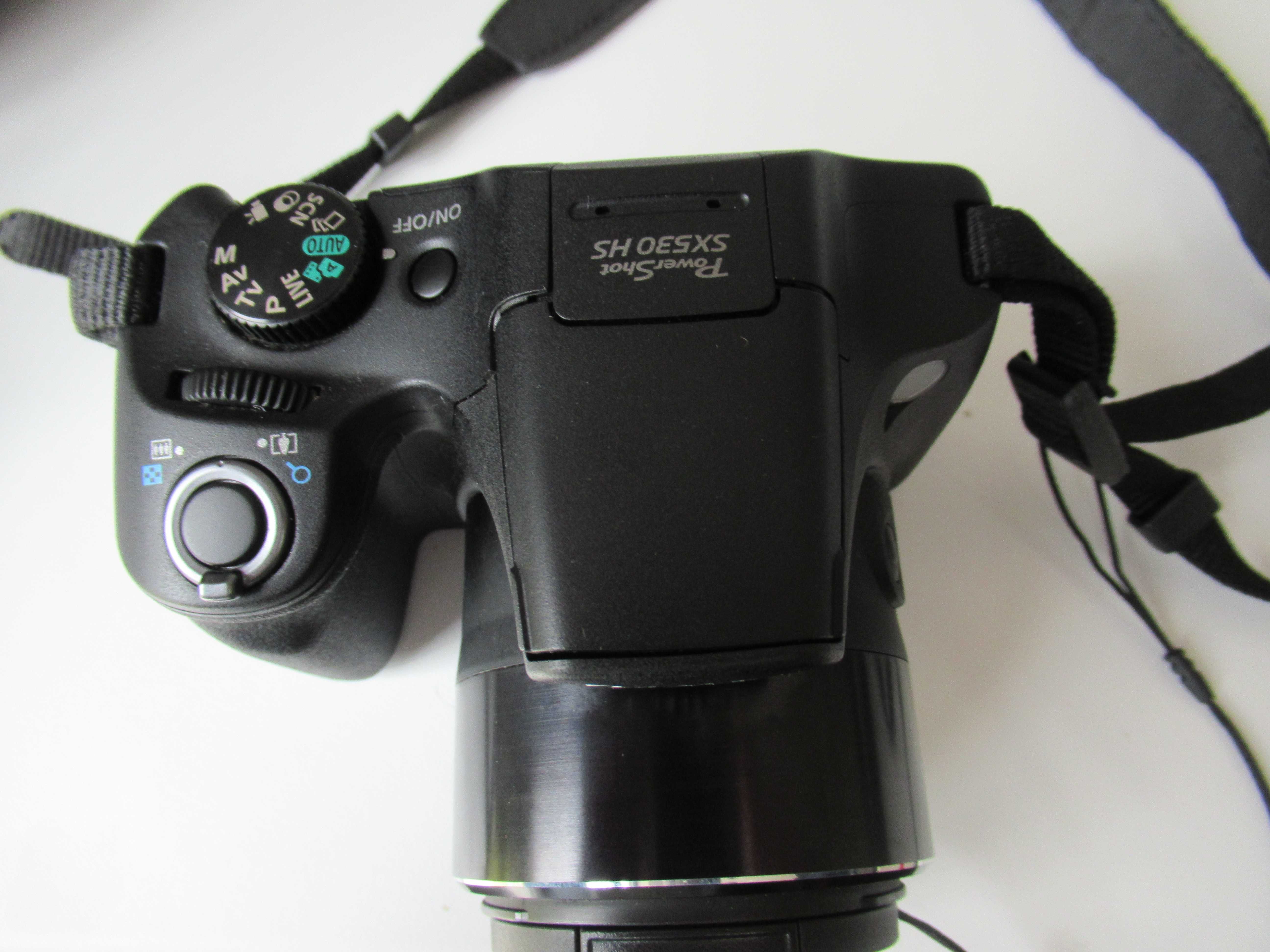 Canon PowerShot SX530 HS (Preto) c/Cartão SDHC SANDISK 8GB e BOLSA