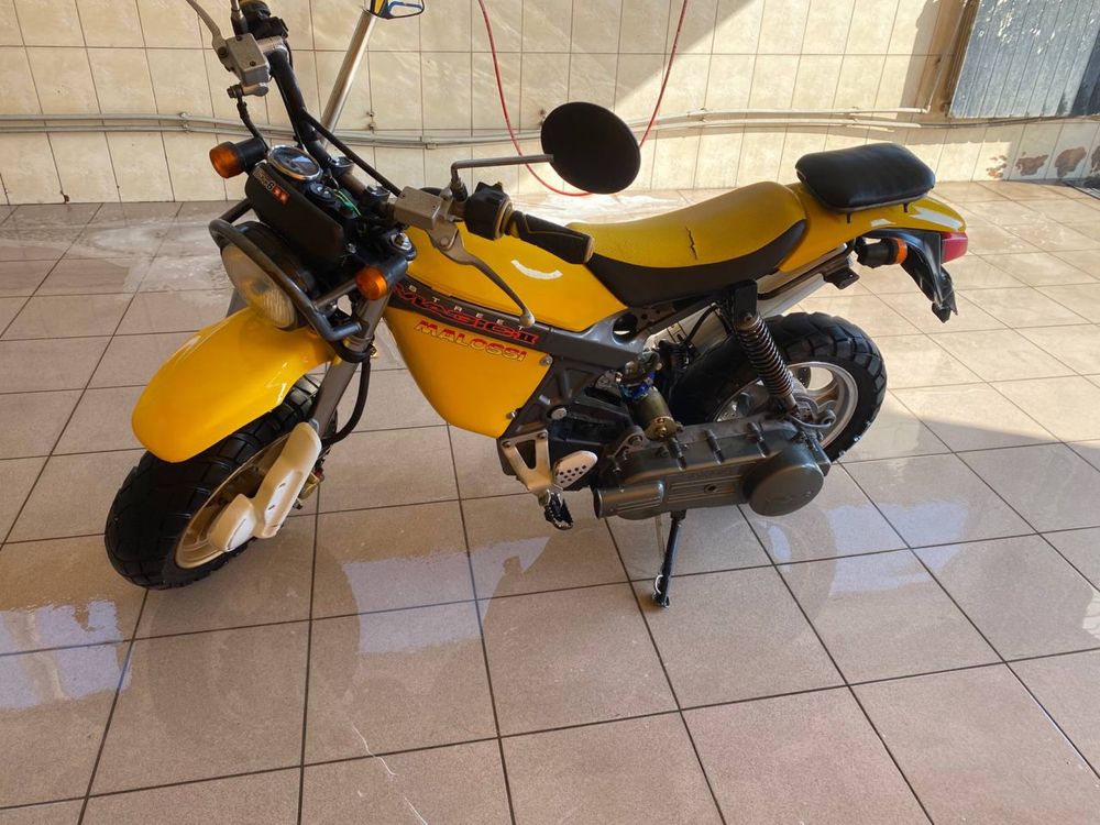 Продам скутер Suzuki