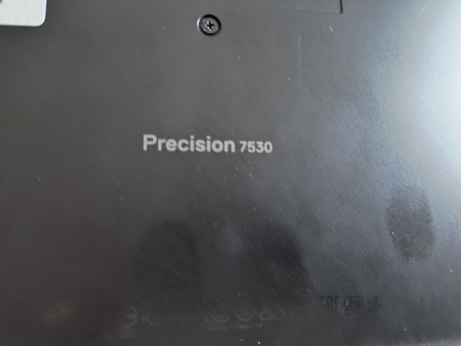 Dell Precision 7530 i7-8850H