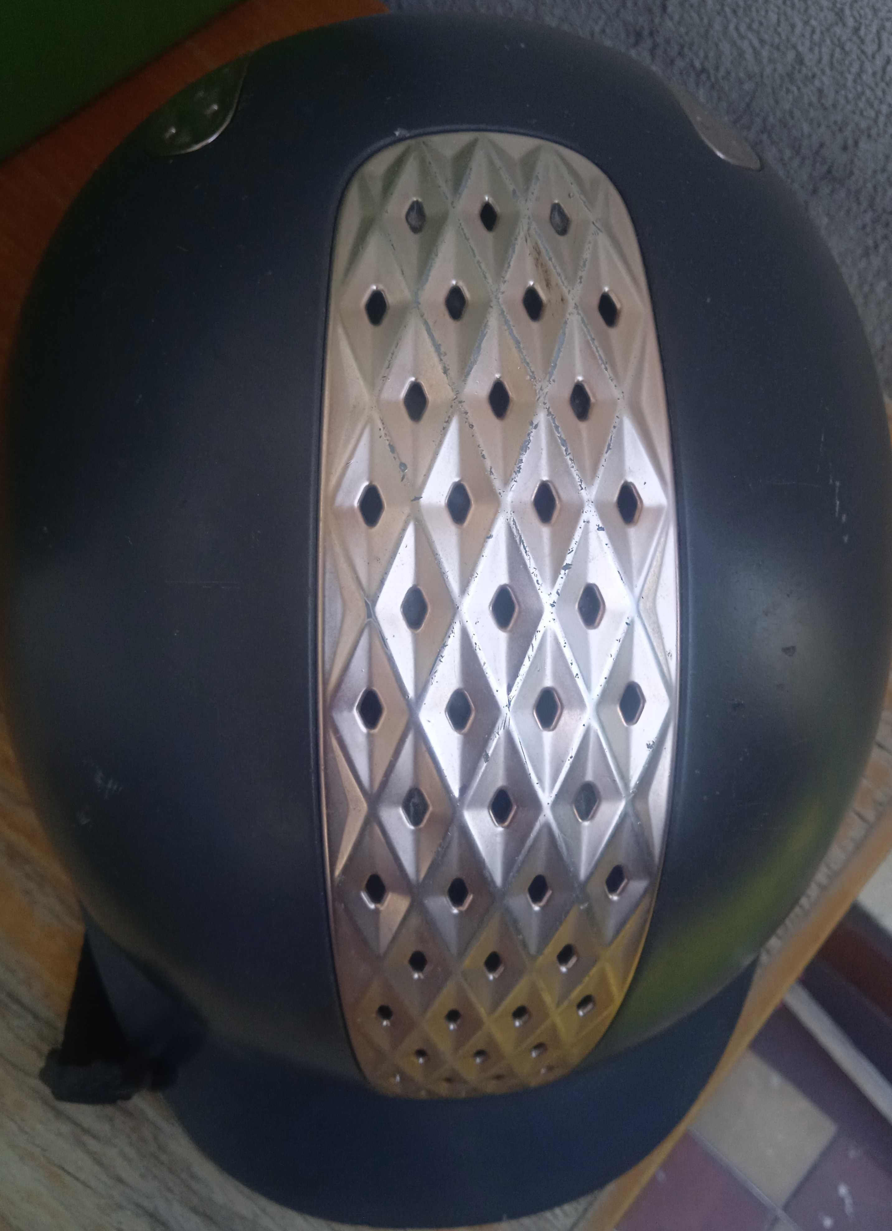 Kask jeździecki Fouganza 54cm