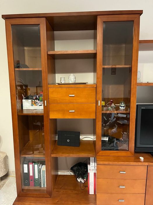 Móvel de sala em Cerejeira + mesa e cadeiras