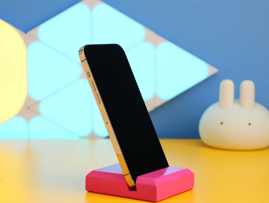 Смартфон Apple iPhone 13 Pro Max 256GB Gold (151199) Б/У З ГАРАНТІЄЮ