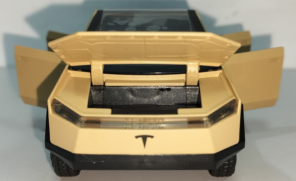 Tesla Cybertruck модель 1:28  ТМ АвтоЕксперт металлическая звук свет