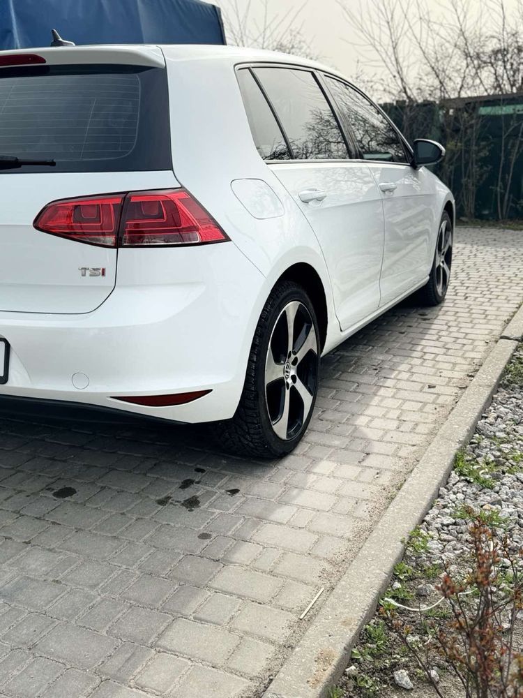 Volkswagen Golf 1.8 TSI