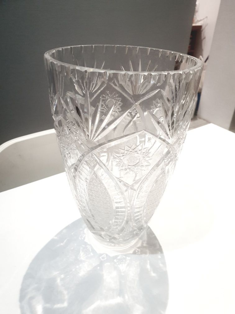 Duży , solidny wazon z czasów PRL