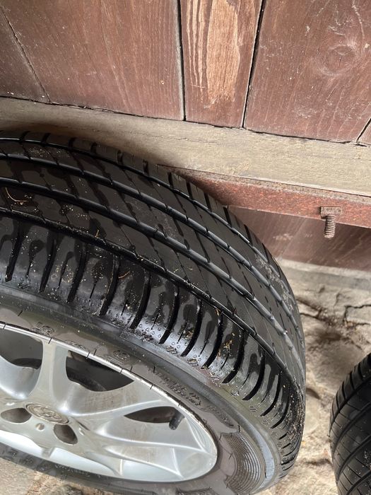 Letnie opony Felgi aluminiowe Toyota 205/55/R16 toyota