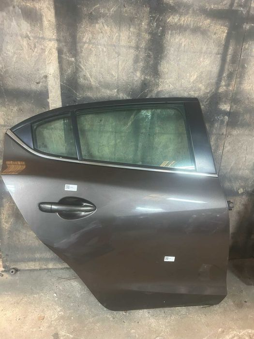 Mazda 3 Sedan BP Drzwi prawe tył