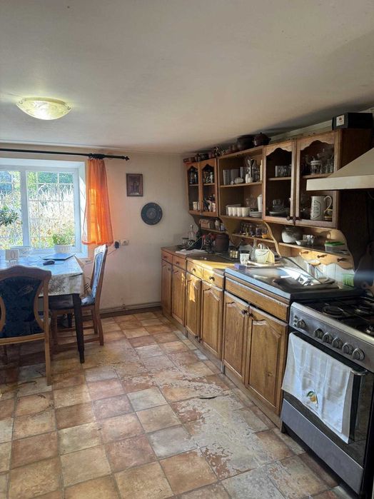 Продаж будинку м. Винники вул Львівська біля озера