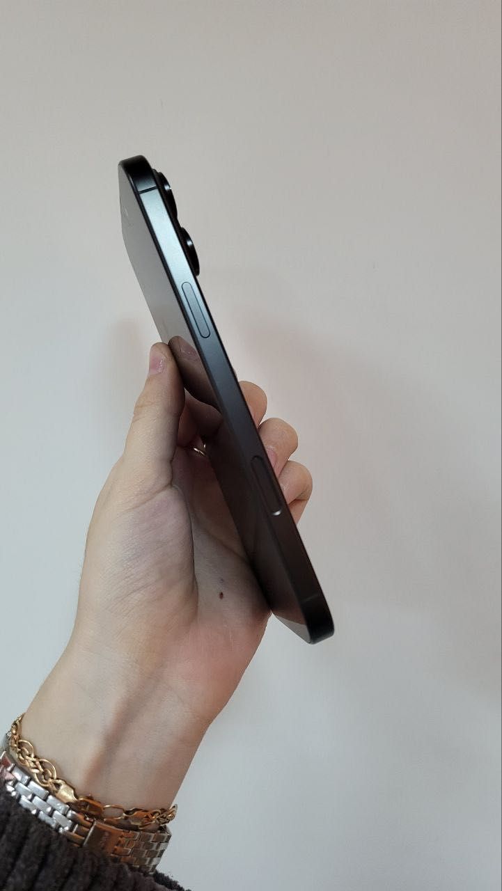 iPhone 16 Pro Max 256 gb та подарунок — AirPods Pro 2