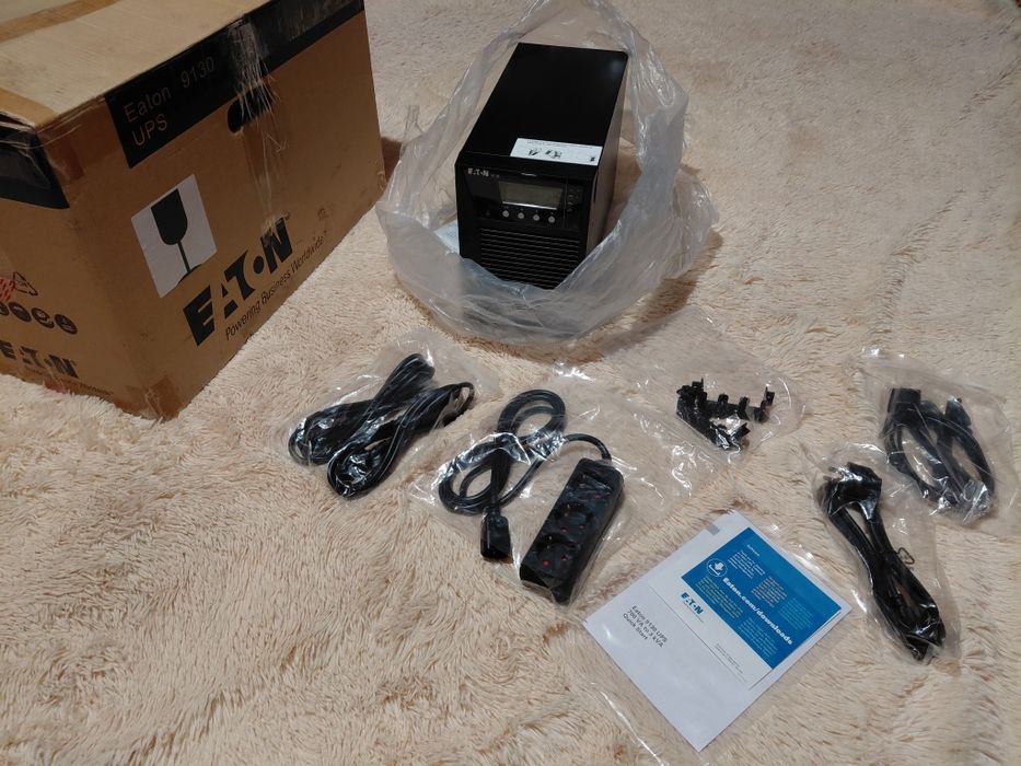 Джерело безперебійного живлення  Eaton 9130i 700T чистий синус