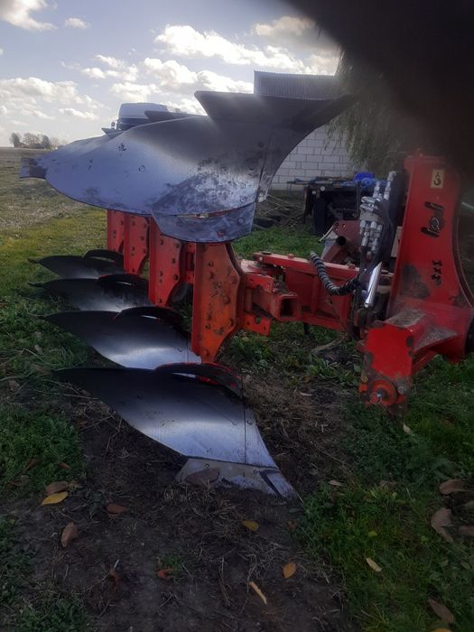 Płóg obrotowy 4 skibowy