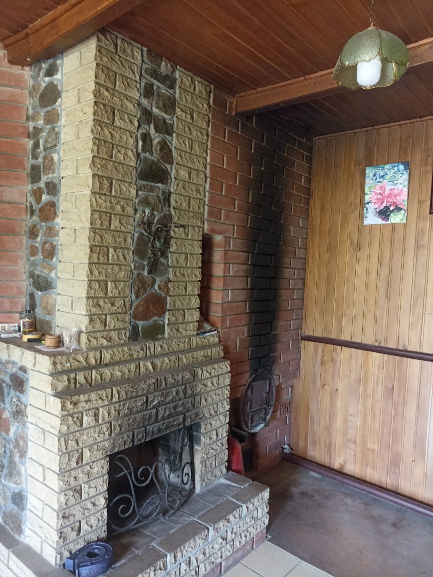 Продається 2 будинки в одному дворі