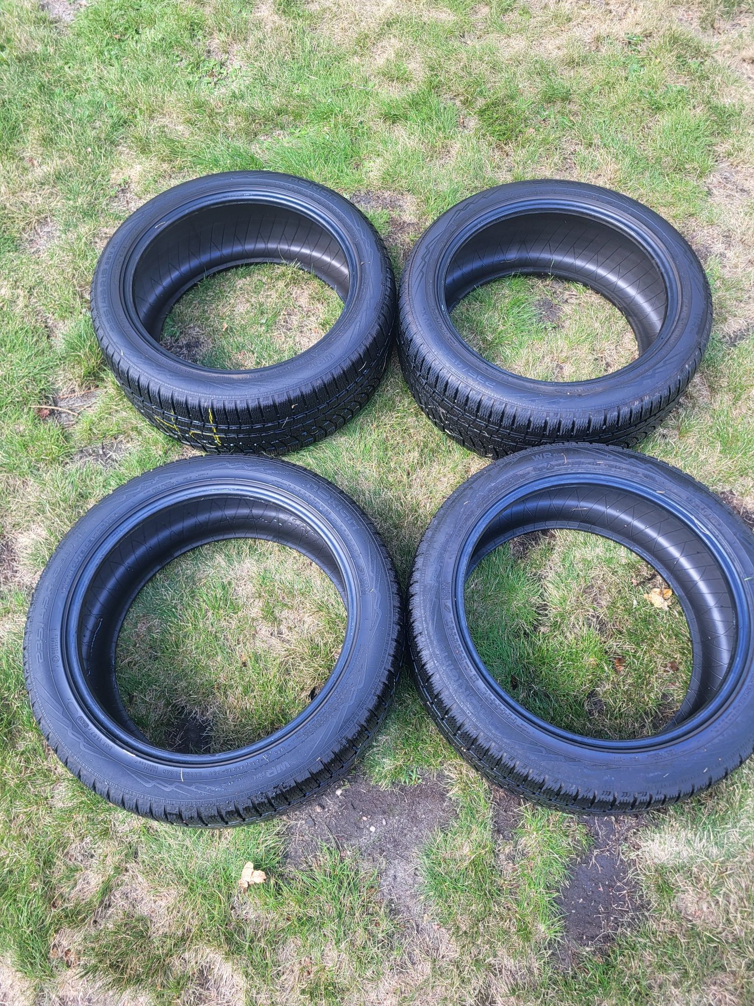 Opony NOKIAN 235/45 R18