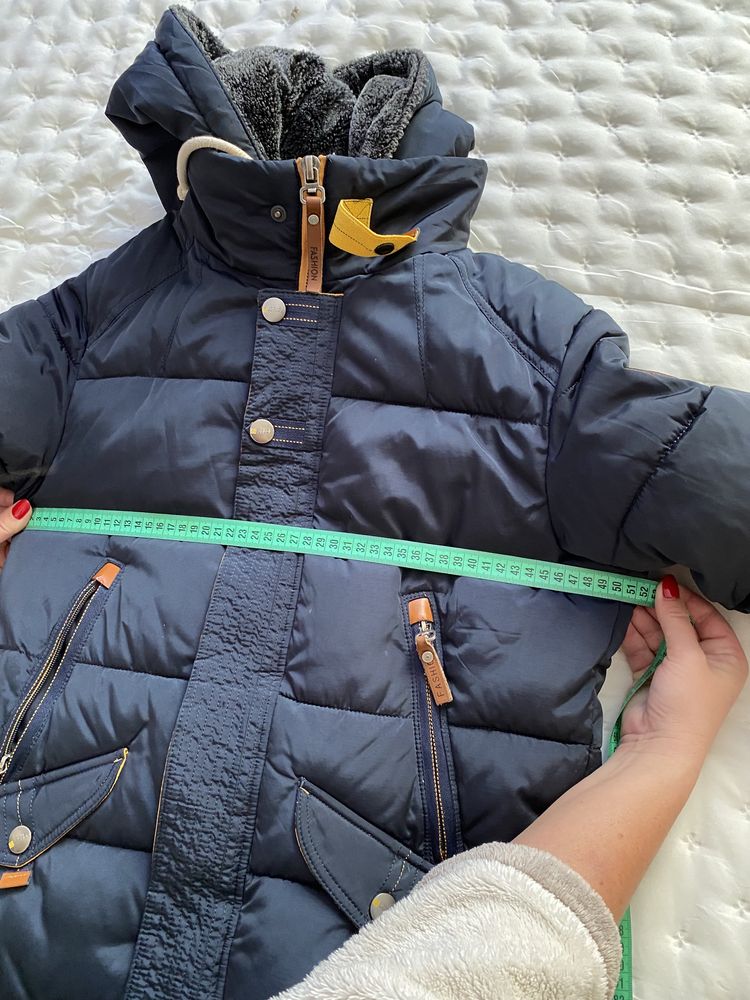 Продам зимову куртку для хлопця 8-9 років
