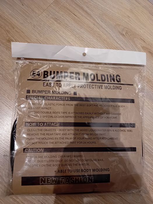 Samoprzylepna listwa ozdobna