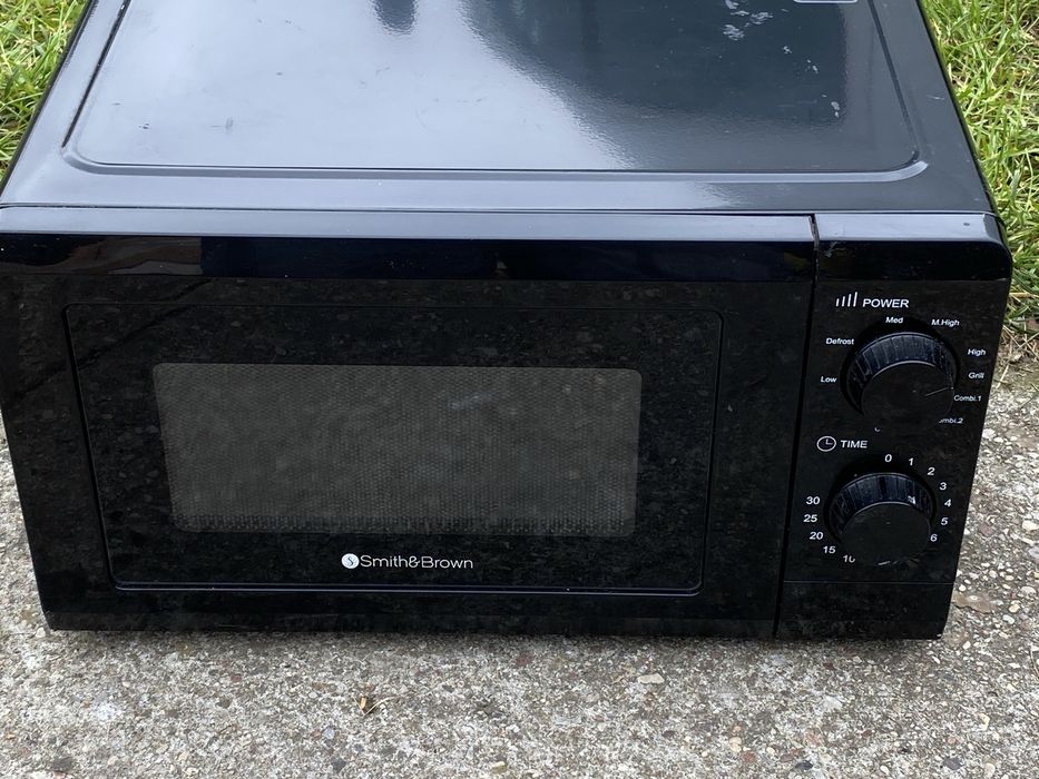 Kuchenka mikrofalowa Smith & Brown 1100 Watt