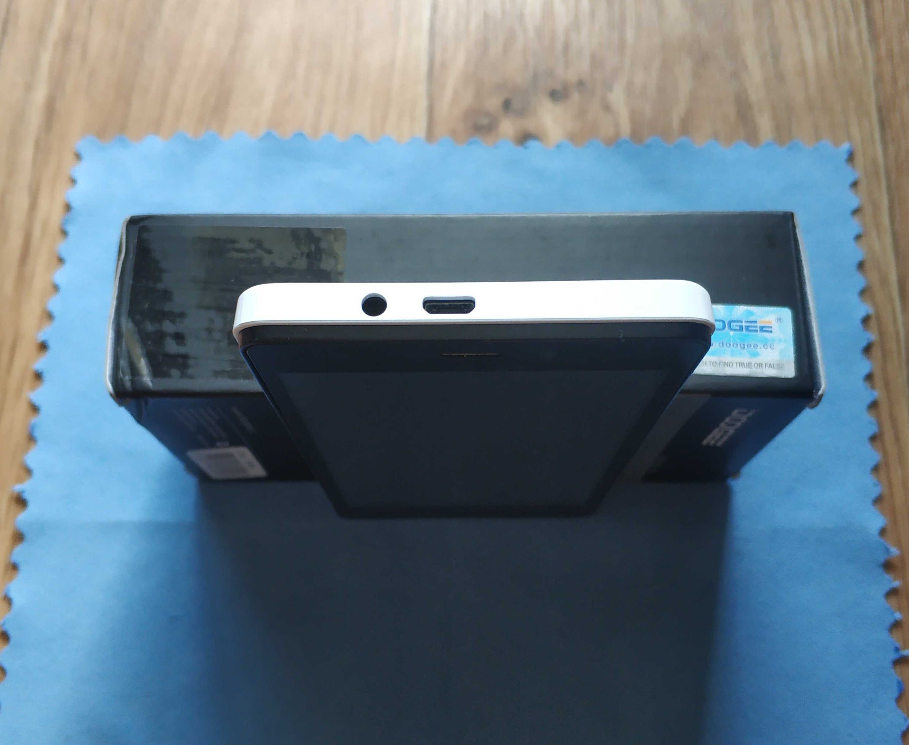 Смартфон Doogee X5, 2 sim, зйомна АКБ