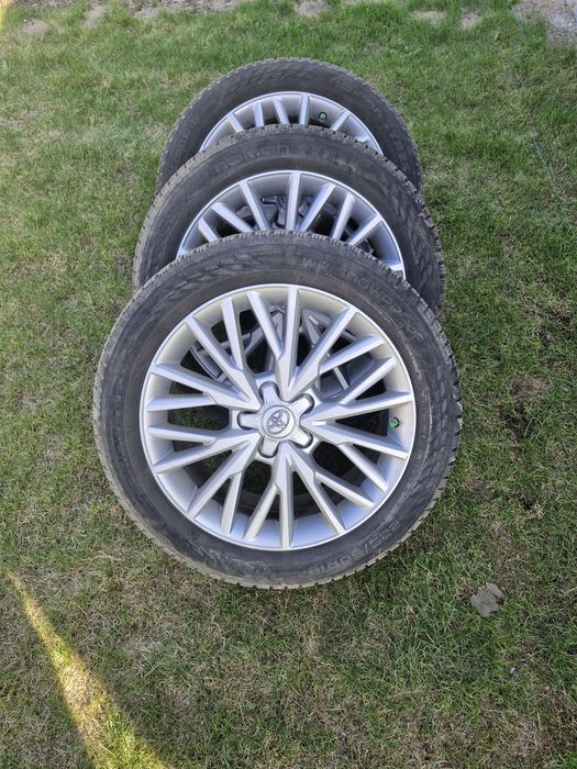 Kola zimowe z oponami 225/50R18 felgi aluminiowe Toyota CHR