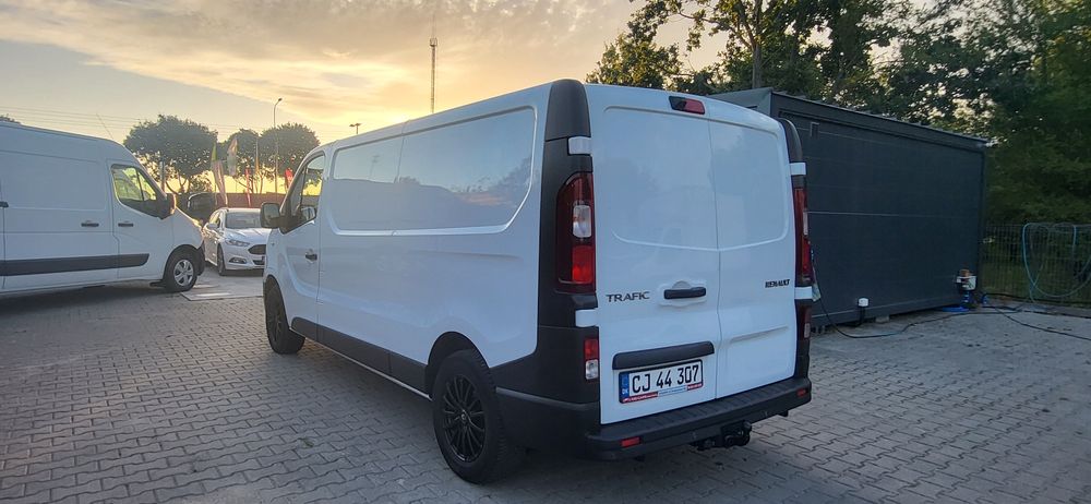 Renault Trafic 2019 Rok L2H1 Long Klima Kamera Navi Alu Servis Fv 23%