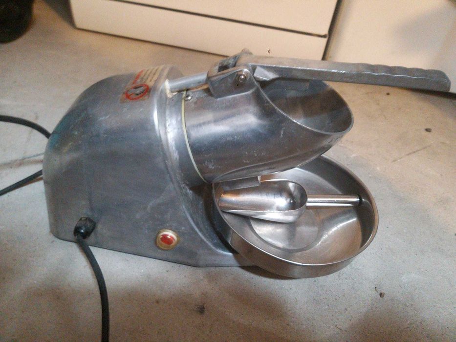 Triturador de Gelo eletrico