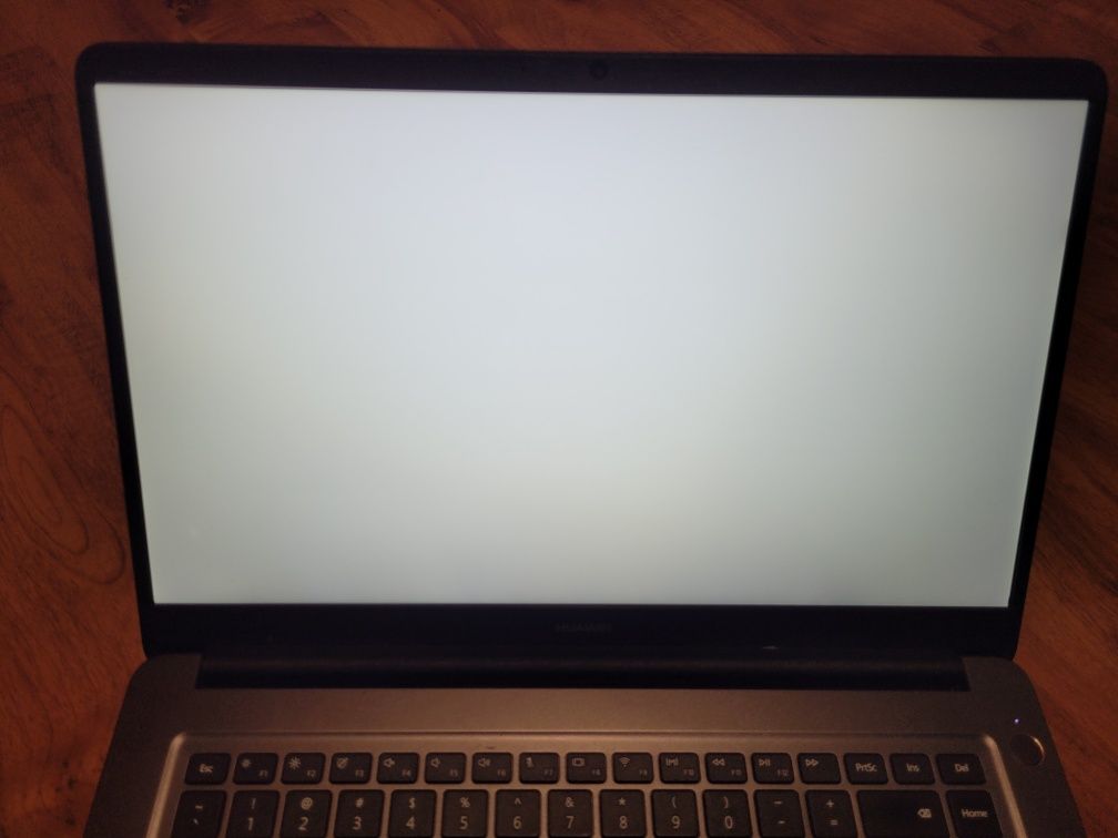 Laptop Huawei Matebook D15.6 i5 mx150 16Gb RAM w bardzo dobrym stanie