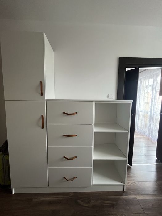 Nowoczesna komoda/szafka z półkami i szufladami - biała, 210 cm wys