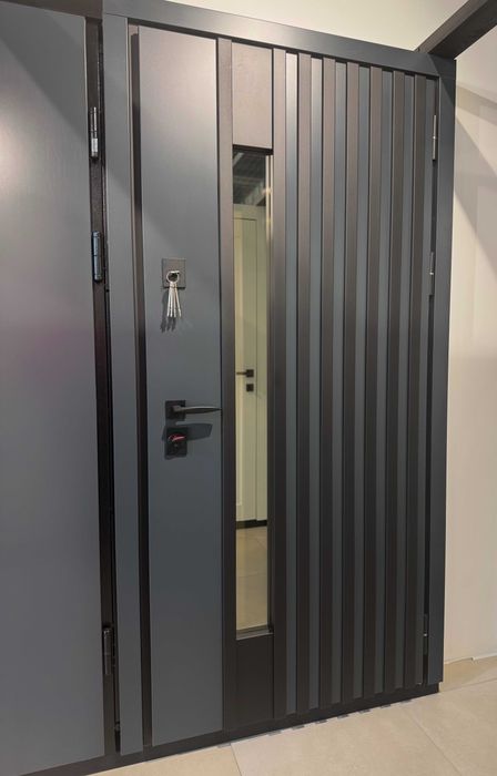 Двері вхідні у квартиру, будинок. єВідновлення, розтермінування