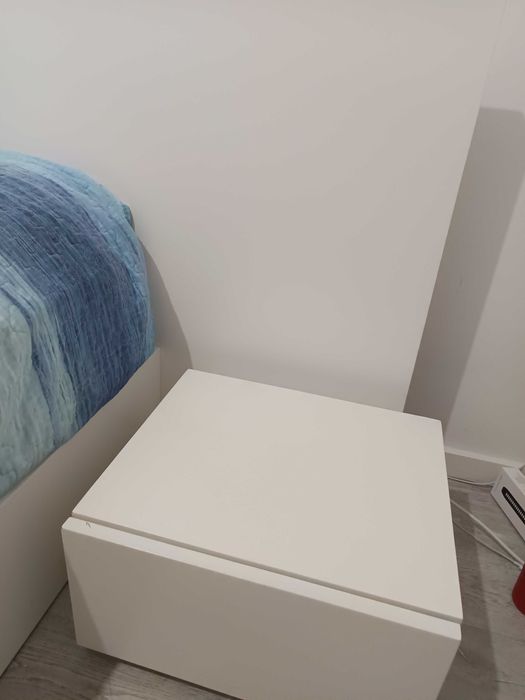 Cama de casal lacado branco