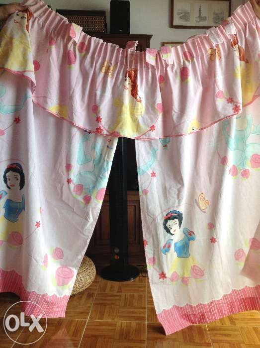 Cortinados quarto criança/menina princesas Disney