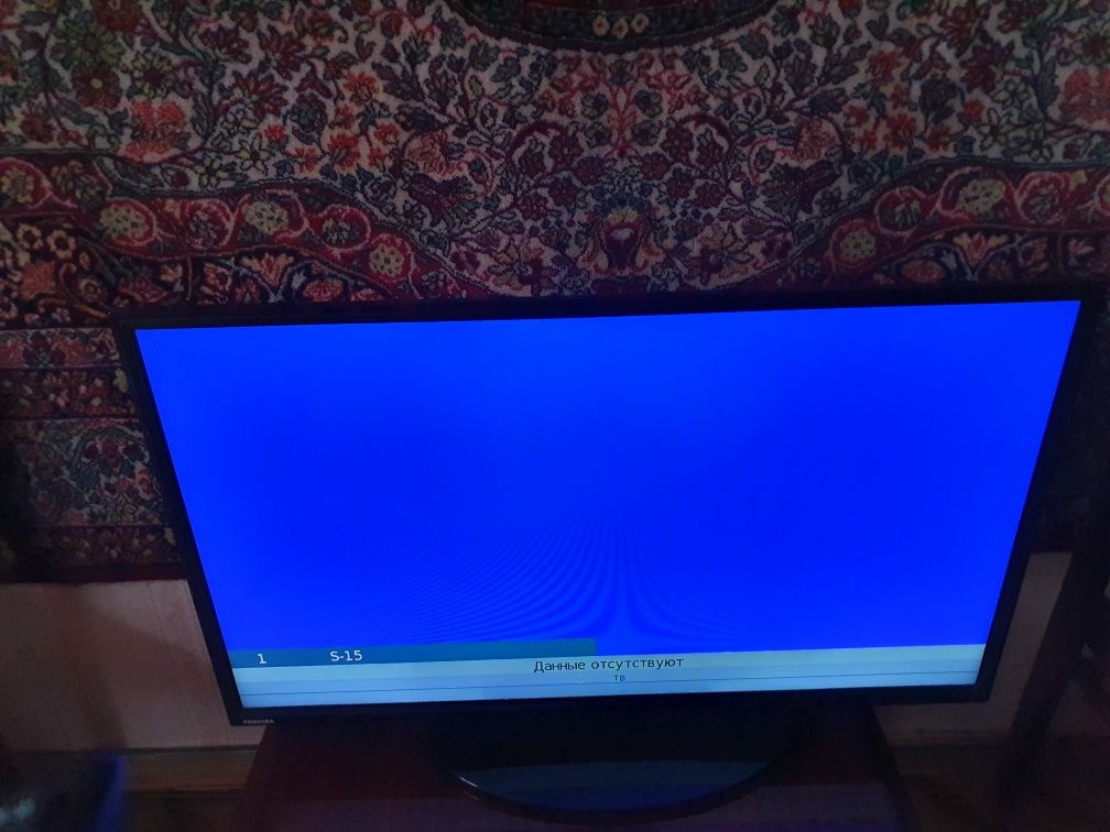 Продаю б/в, працюючий з пультом LED Телевізор Toshiba 32s1645ev