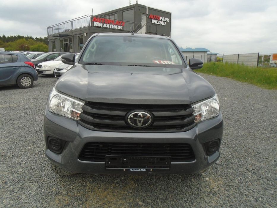 Бампер Toyora Hilux 2015-2020 разборка тойота хайлюкс запчастини