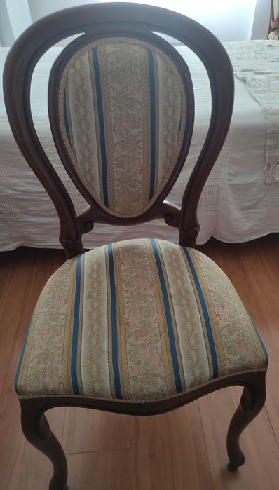 Secretaria e cadeira