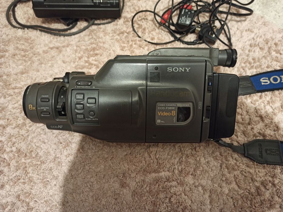 kamera analogowa handycam video8 sony CCD-F385E