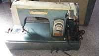 Máquina de costura antiga Commodore