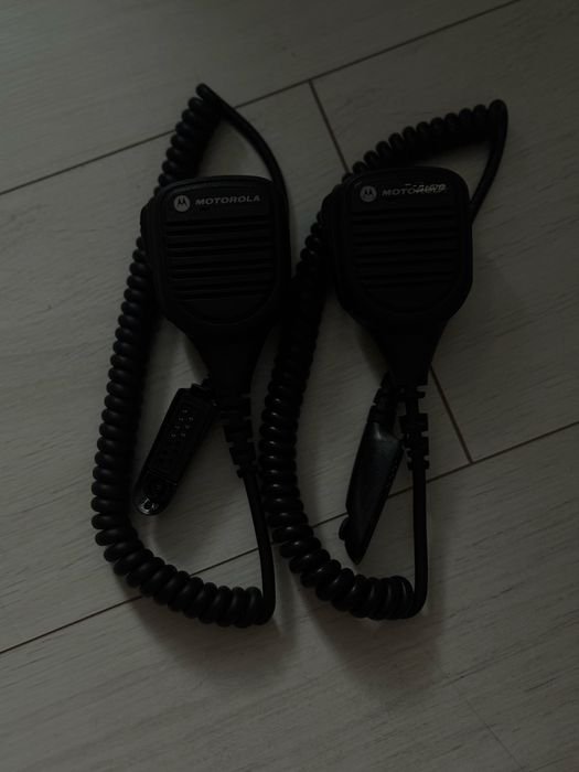 две рации Motorola HT1250 + аксессуары