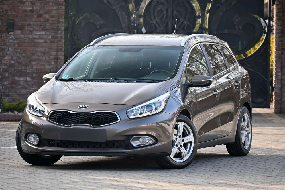 Kia Ceed 1.6KAT(135PS) LEDY xenon navi skory PDC z Niemiec!