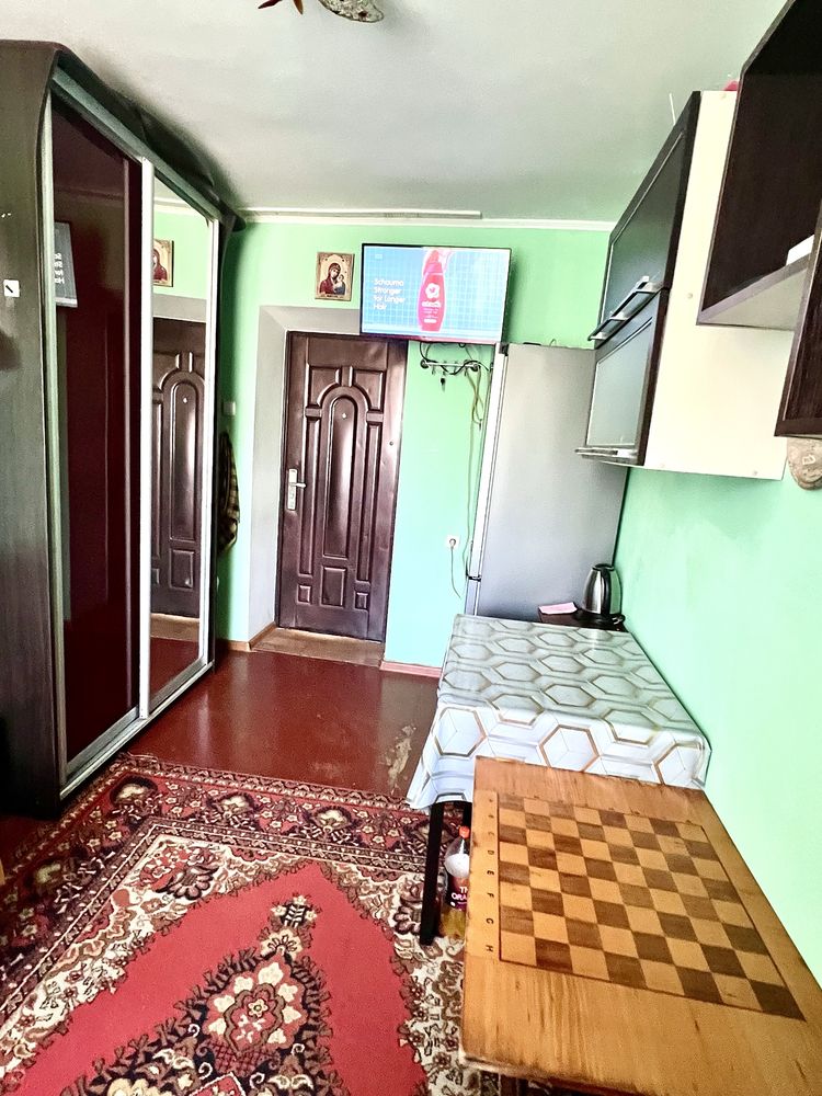 Продам кімнату в гуртожитку, Київська